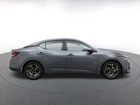 Used 2025 Nissan Sentra SV FWD image 10
