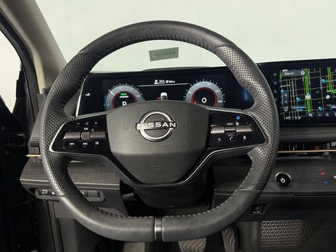 Used 2024 Nissan Ariya FWD image 13