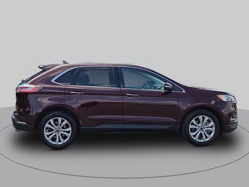 Used 2024 Ford Edge Titanium AWD/4WD image 2