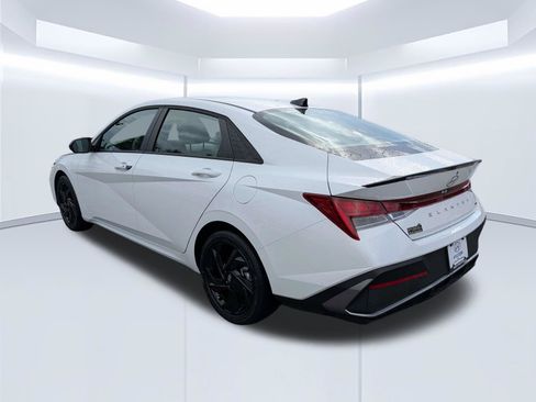 Certified 2026 Hyundai Elantra SEL FWD image 6