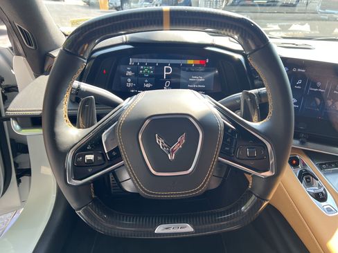 Used 2025 Chevrolet Corvette Z06 w/ Chrome Exterior Badge Package image 18