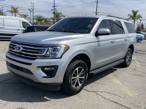 Used 2019 Ford Expedition Max XLT RWD image 2