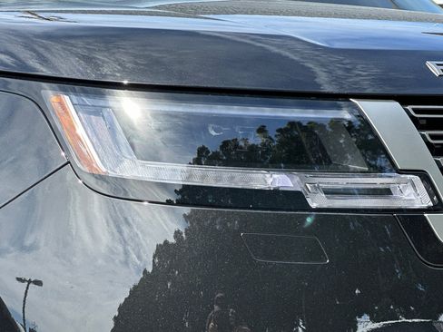 New 2026 Land Rover Range Rover SE AWD/4WD image 11