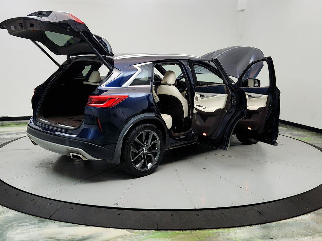 Used 2019 INFINITI QX50 Essential w/ Sensory Package FWD image 11