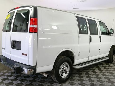 Used 2024 GMC Savana 2500 w/ Driver Convenience Package image 12