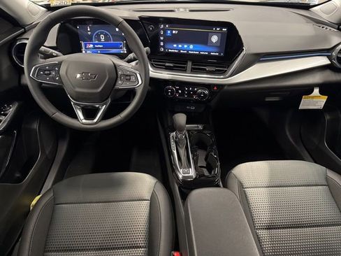 New 2026 Chevrolet Trax LT w/ Driver Confidence Package FWD image 22