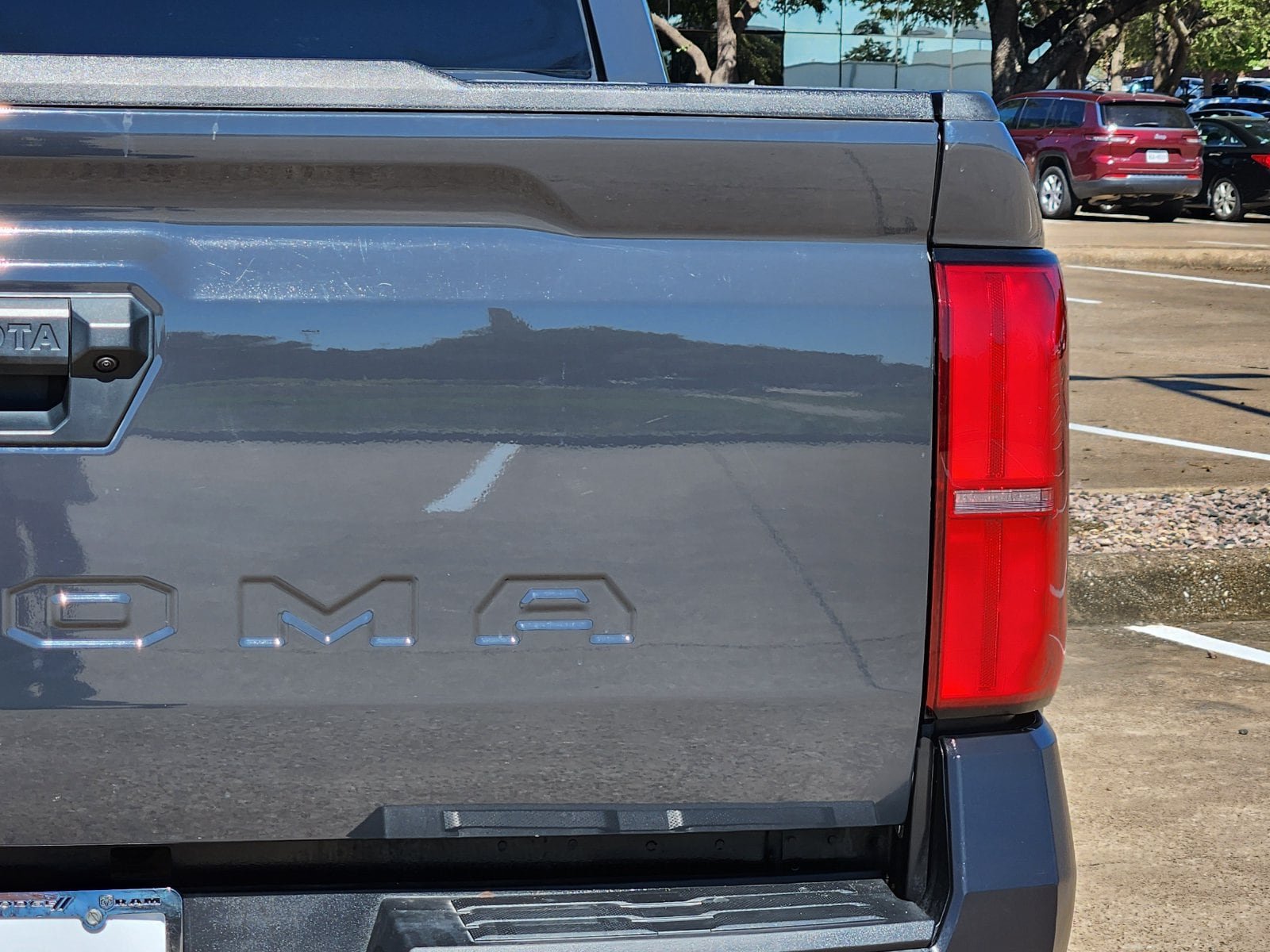 Used 2024 Toyota Tacoma SR AWD/4WD image 16