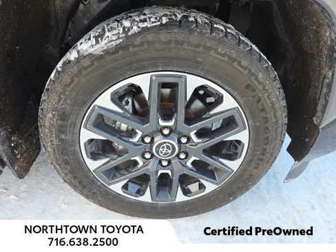 Used 2023 Toyota Sequoia Limited image 2