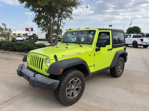Used 2016 Jeep Wrangler Rubicon w/ Power Convenience Group AWD/4WD image 1