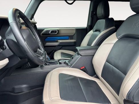 Used 2023 Ford Bronco Wildtrak AWD/4WD image 9