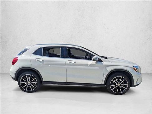 Used 2017 Mercedes-Benz GLA 250 image 2