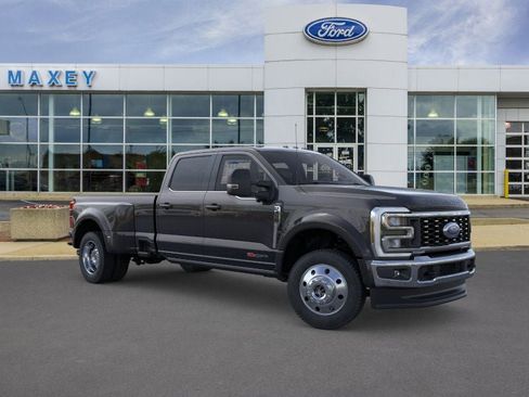 New 2026 Ford F450 Lariat w/ Lariat Ultimate Package image 7