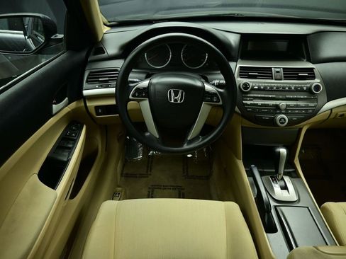 Used 2012 Honda Accord LX image 2