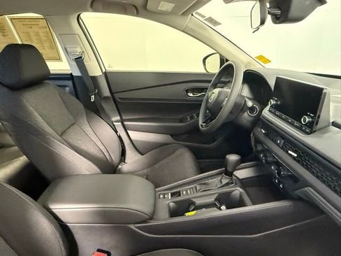 Used 2025 Honda Accord SE image 46