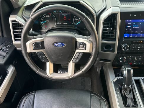 Used 2019 Ford F150 Lariat RWD image 14