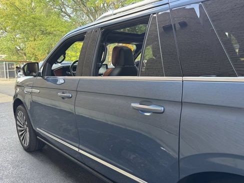 Used 2020 Lincoln Navigator L Reserve w/ Luxury Package AWD/4WD image 37
