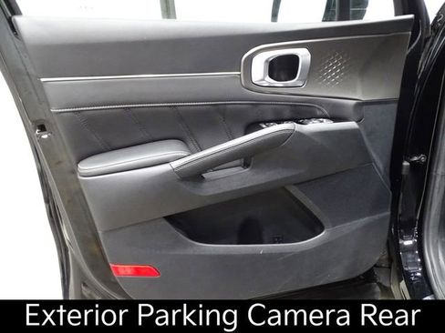 Certified 2023 Kia Sorento SX image 19