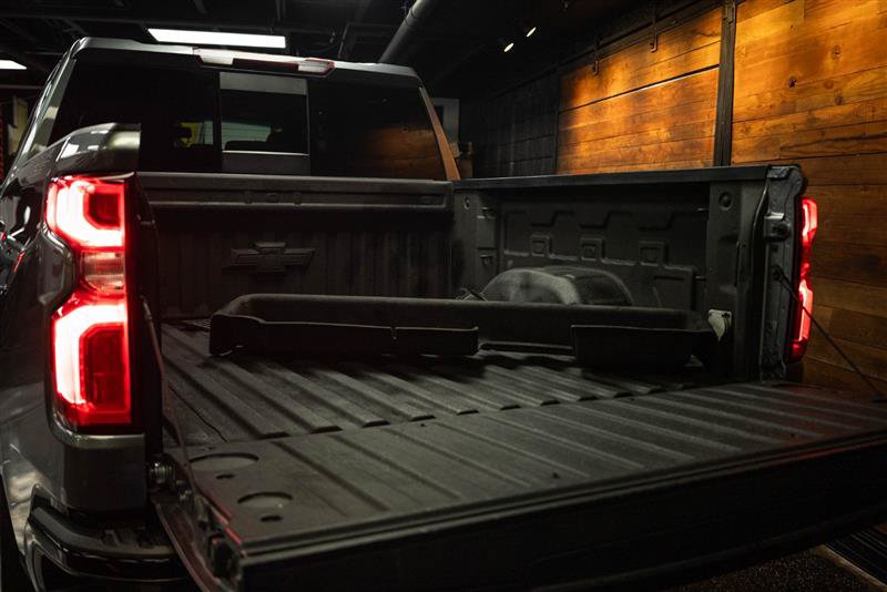Used 2022 Chevrolet Silverado 1500 LT Trail Boss w/ LT Trail Boss Premium Package AWD/4WD image 7