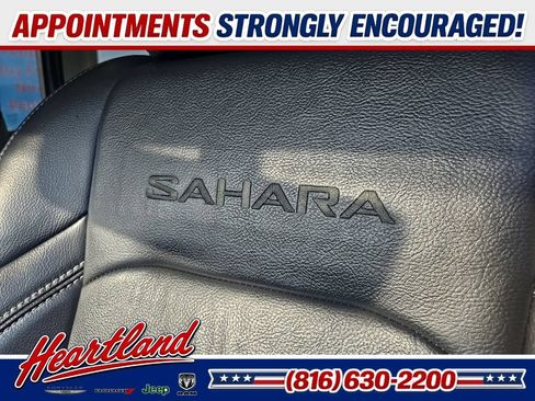 Used 2018 Jeep Wrangler Unlimited Sahara AWD/4WD image 38