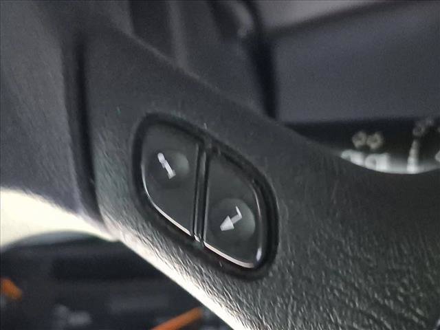 Used 2005 Chevrolet Avalanche Z71 w/ Sun And Sound Package AWD/4WD image 18