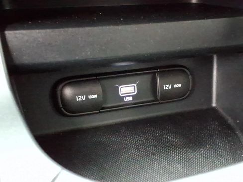 Used 2021 Kia Seltos S FWD image 23
