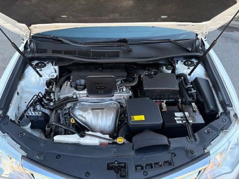 Used 2012 Toyota Camry L image 42