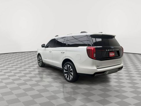 Certified 2025 Ford Expedition Platinum w/ Driver's Package AWD/4WD image 45