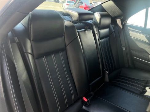 Used 2023 Chrysler 300 S image 19