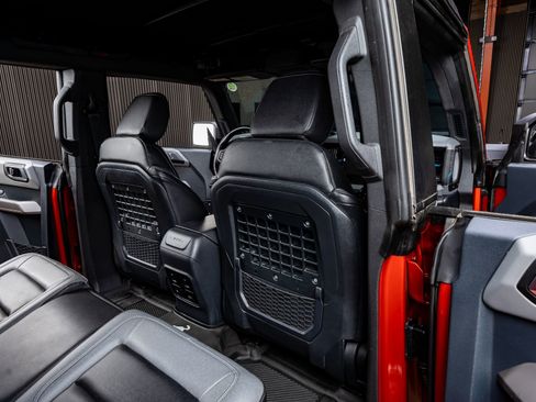 Used 2023 Ford Bronco Black Diamond w/ Sasquatch Package image 38