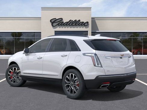 New 2026 Cadillac XT5 Sportv w/ LPO, Floor Liner Package AWD/4WD image 3