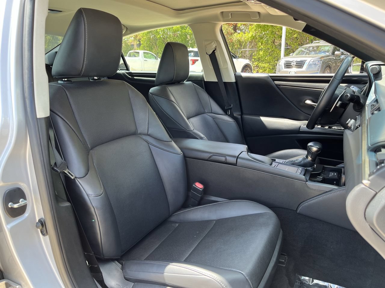 Used 2021 Lexus ES 350 w/ Accessory Package FWD image 25