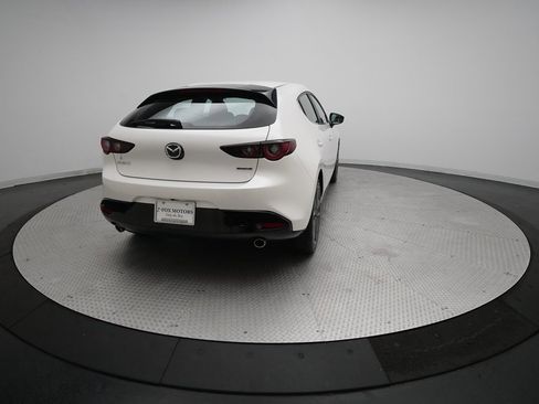 Used 2023 MAZDA MAZDA3 s image 32