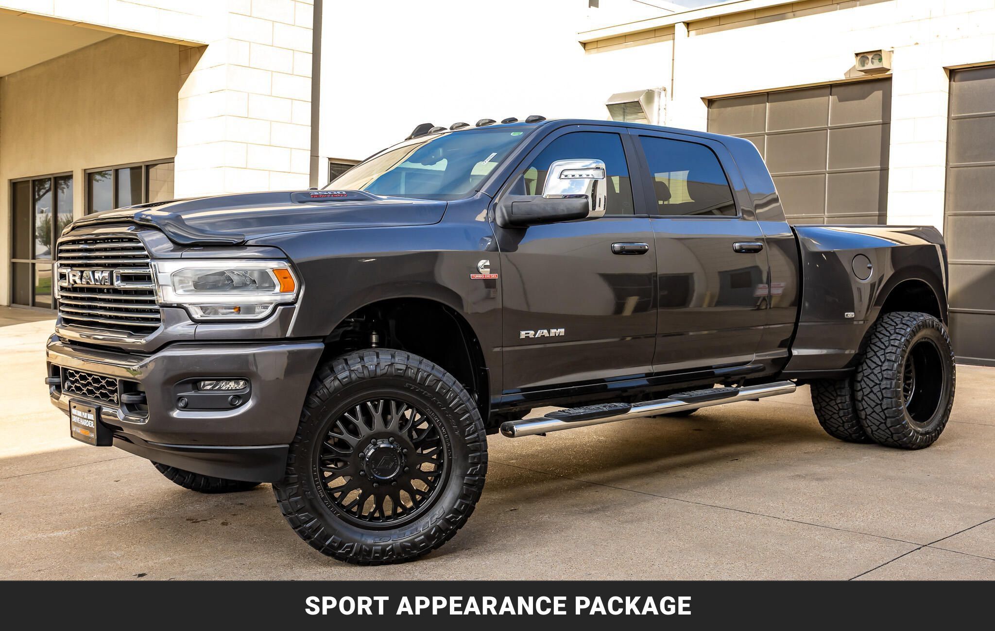 Used 2024 RAM 3500 Laramie w/ Sport Appearance Package AWD/4WD image 5