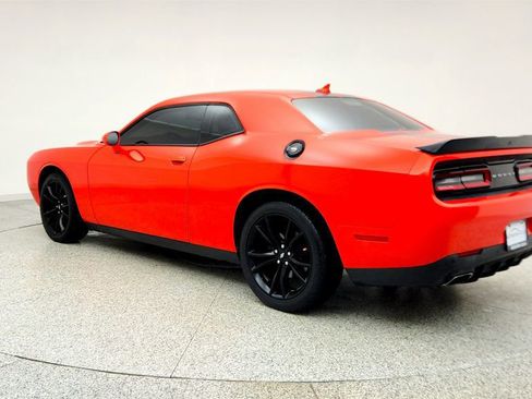Used 2017 Dodge Challenger SXT Plus image 7