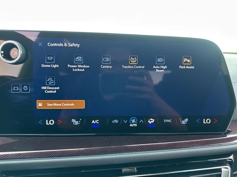 New 2026 Chevrolet Traverse Z71 image 40