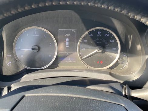 Used 2019 Lexus IS 300 Base image 17