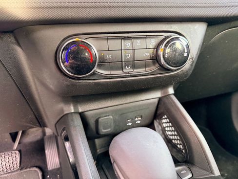 Used 2024 Chevrolet TrailBlazer LS image 28