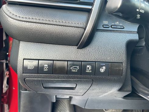 Used 2023 Toyota Camry XLE w/ Navigation Package AWD/4WD image 31