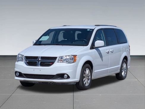 Used 2019 Dodge Grand Caravan SXT FWD image 9