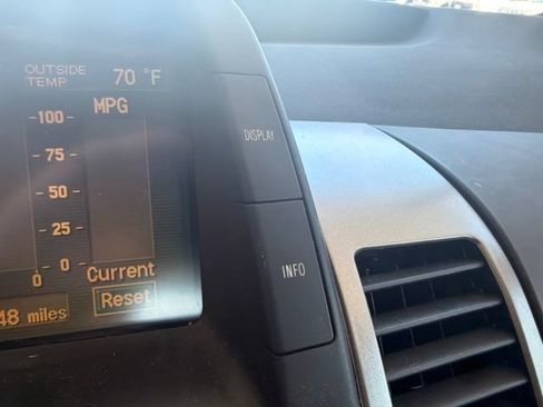 Used 2005 Toyota Prius w/ Pkg 4 FWD image 27