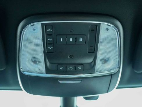 Used 2020 Dodge Durango GT AWD/4WD image 37