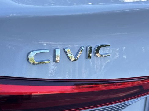 Used 2023 Honda Civic Sport image 11