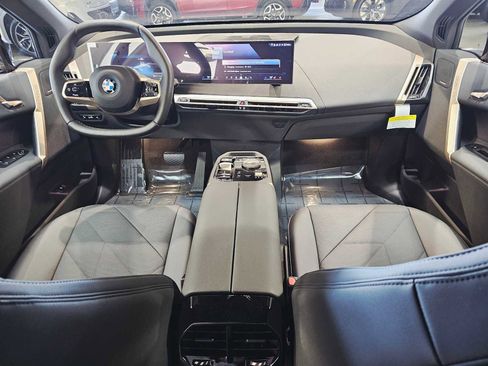 New 2026 BMW iX xDrive45 image 10
