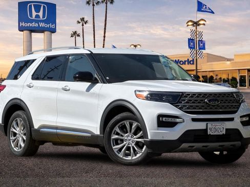 Used 2023 Ford Explorer Limited RWD image 2