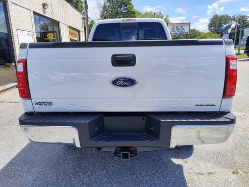 Used 2016 Ford F250 XL w/ Power Equipment Group AWD/4WD image 9
