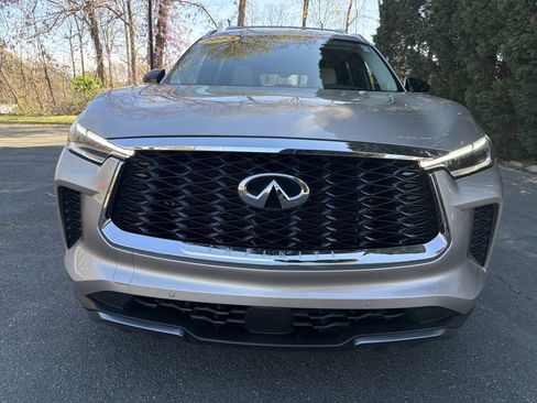 Certified 2023 INFINITI QX60 Sensory w/ Vision Package image 2
