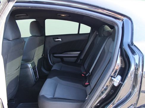 Used 2020 Dodge Charger SXT image 12