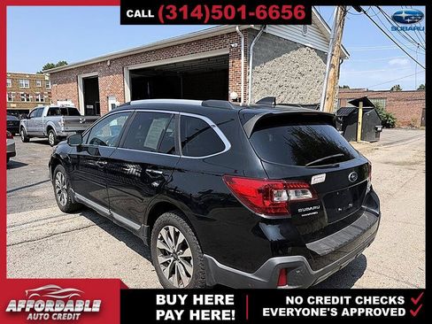 Used 2018 Subaru Outback 3.6R Touring AWD/4WD image 3