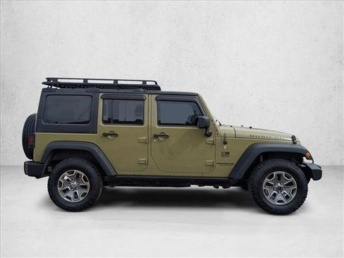 Used 2013 Jeep Wrangler Unlimited Rubicon w/ Connectivity Group AWD/4WD image 4