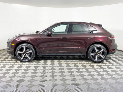 Certified 2026 Porsche Macan AWD/4WD image 2